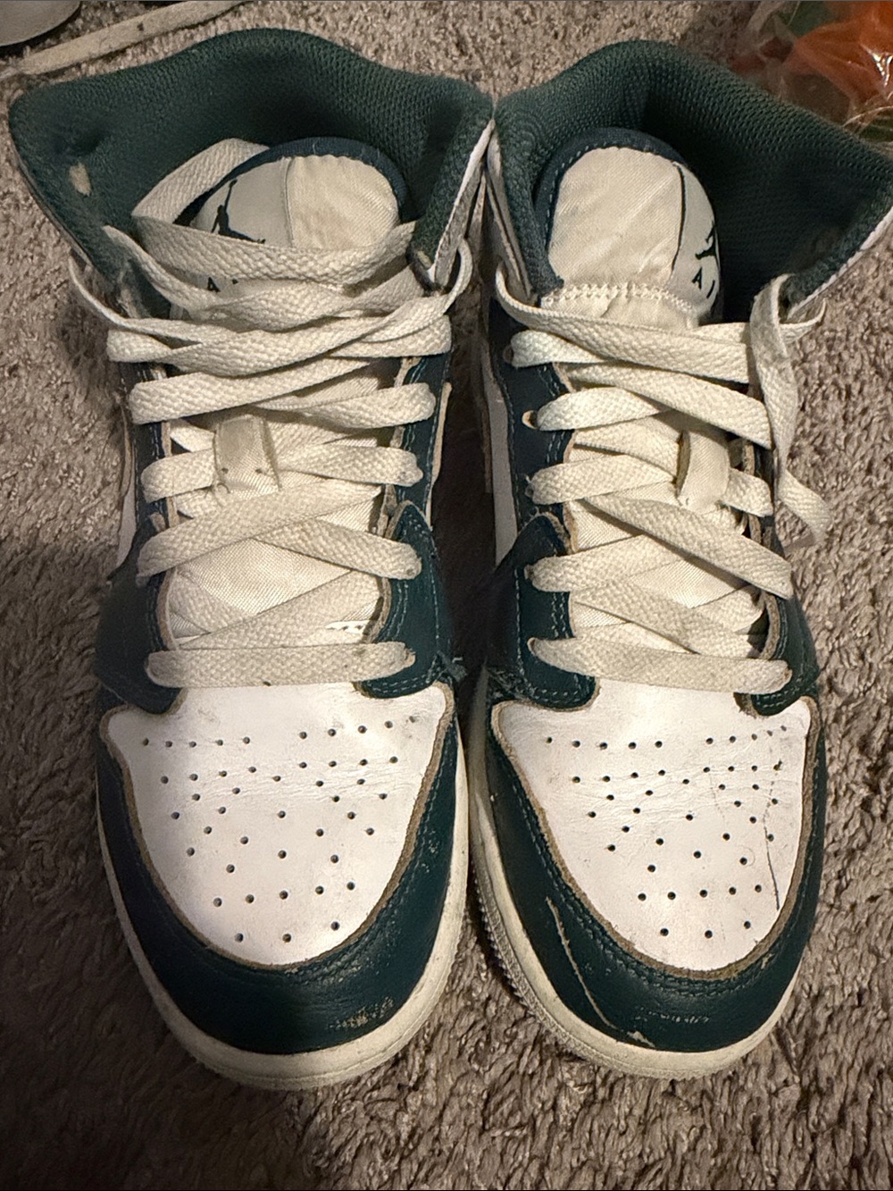 Jordan Kids Sneakers in White and Dark Green